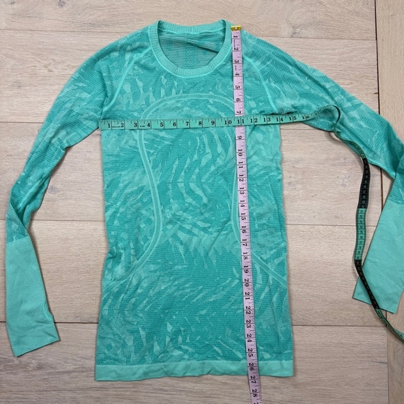 Lululemon Swiftly Tech Long Sleeve Crew - Heathered Bali Breeze - Picture 7 of 8
